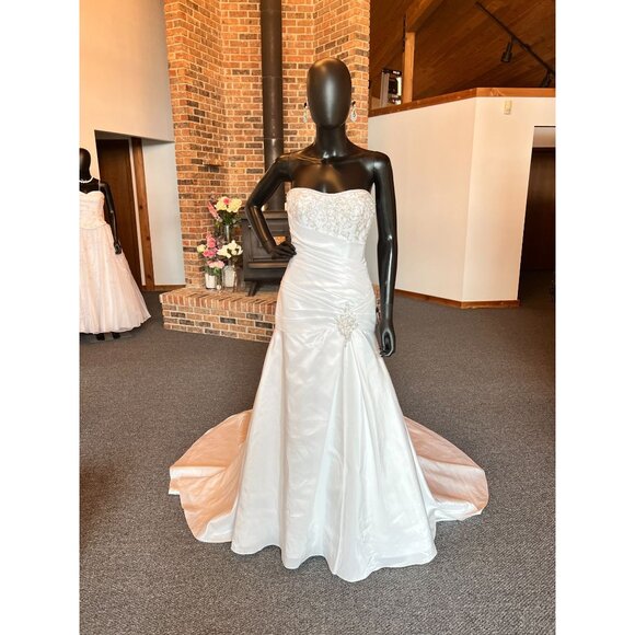 Bonny Fitted Waist Crystal Detail Wedding Gown - Picture 1 of 5